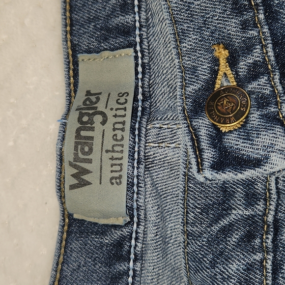 WRANGLER MENS JEANS SIZE 36×34 NEW WITH TAGS - Picture 5 of 7